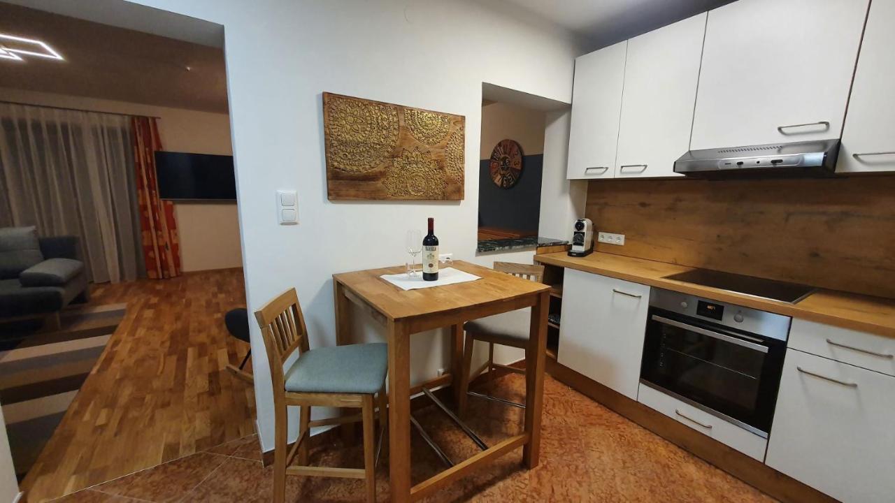 Appartements Mayr Inklusive Ganzjaehrig Gratis Zugang Zur Alpentherme Und Im Sommer Kostenlose Bergbahnnutzung Бад-Гофгаштайн Екстер'єр фото