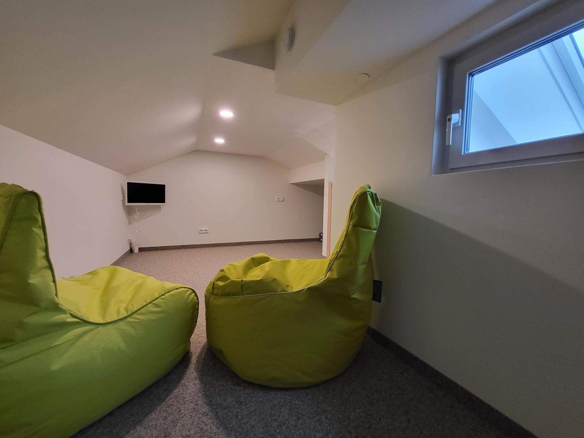 Appartements Mayr Inklusive Ganzjaehrig Gratis Zugang Zur Alpentherme Und Im Sommer Kostenlose Bergbahnnutzung Бад-Гофгаштайн Екстер'єр фото