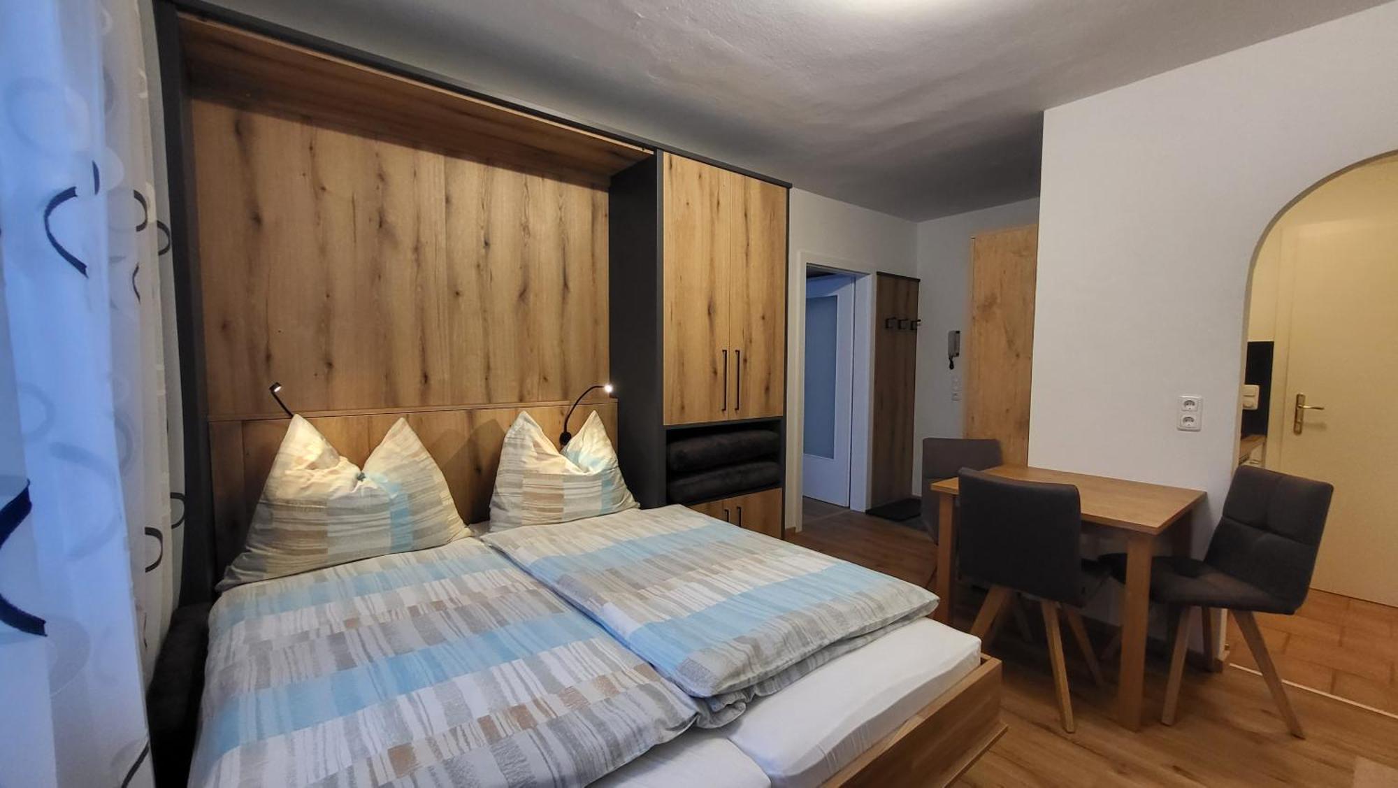 Appartements Mayr Inklusive Ganzjaehrig Gratis Zugang Zur Alpentherme Und Im Sommer Kostenlose Bergbahnnutzung Бад-Гофгаштайн Екстер'єр фото