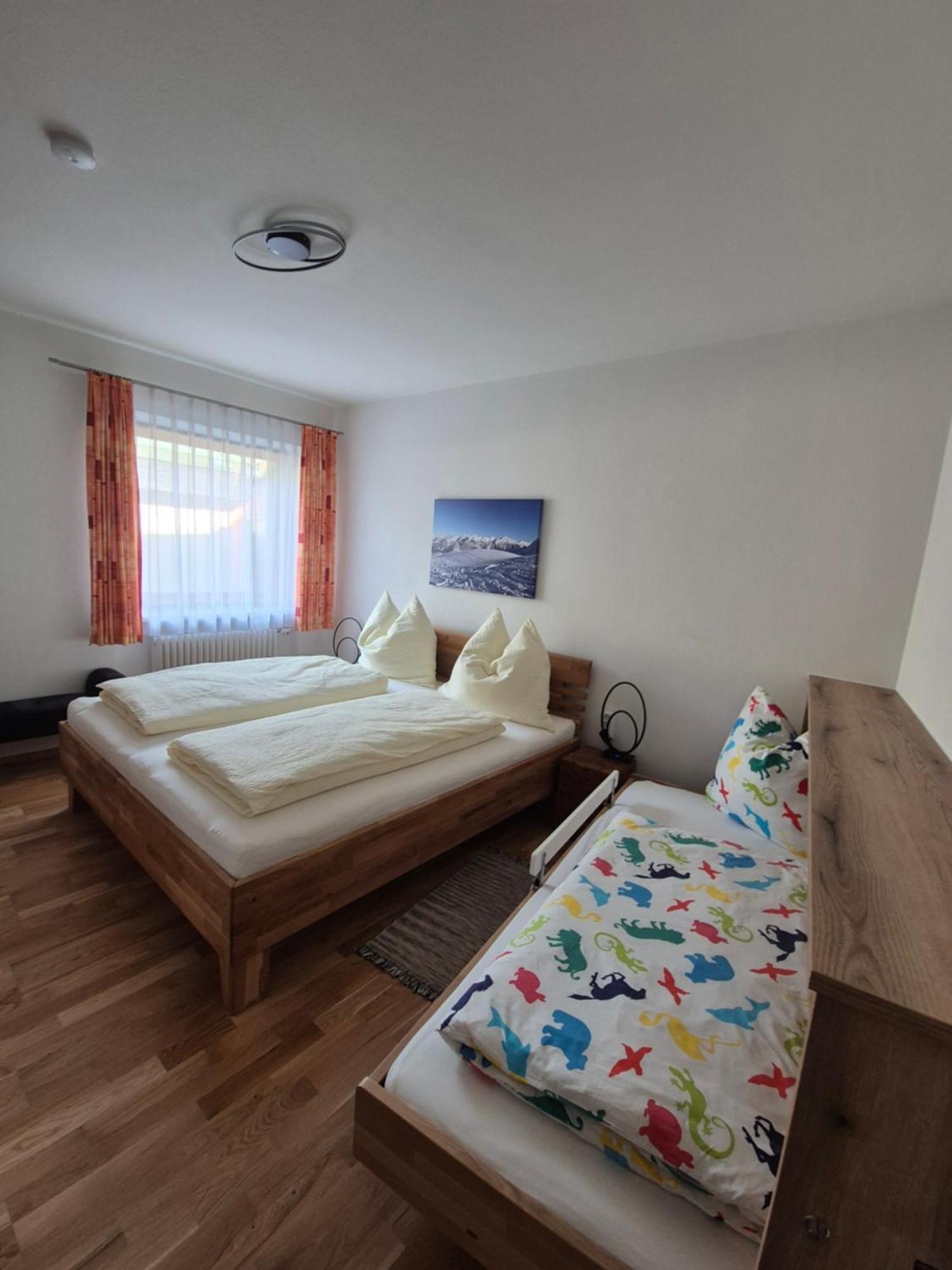 Appartements Mayr Inklusive Ganzjaehrig Gratis Zugang Zur Alpentherme Und Im Sommer Kostenlose Bergbahnnutzung Бад-Гофгаштайн Екстер'єр фото